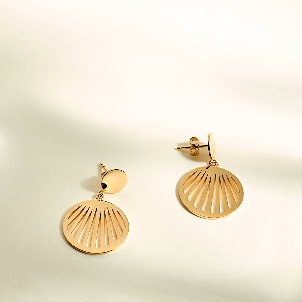 Boucle d'oreille Coquillage plaqué or