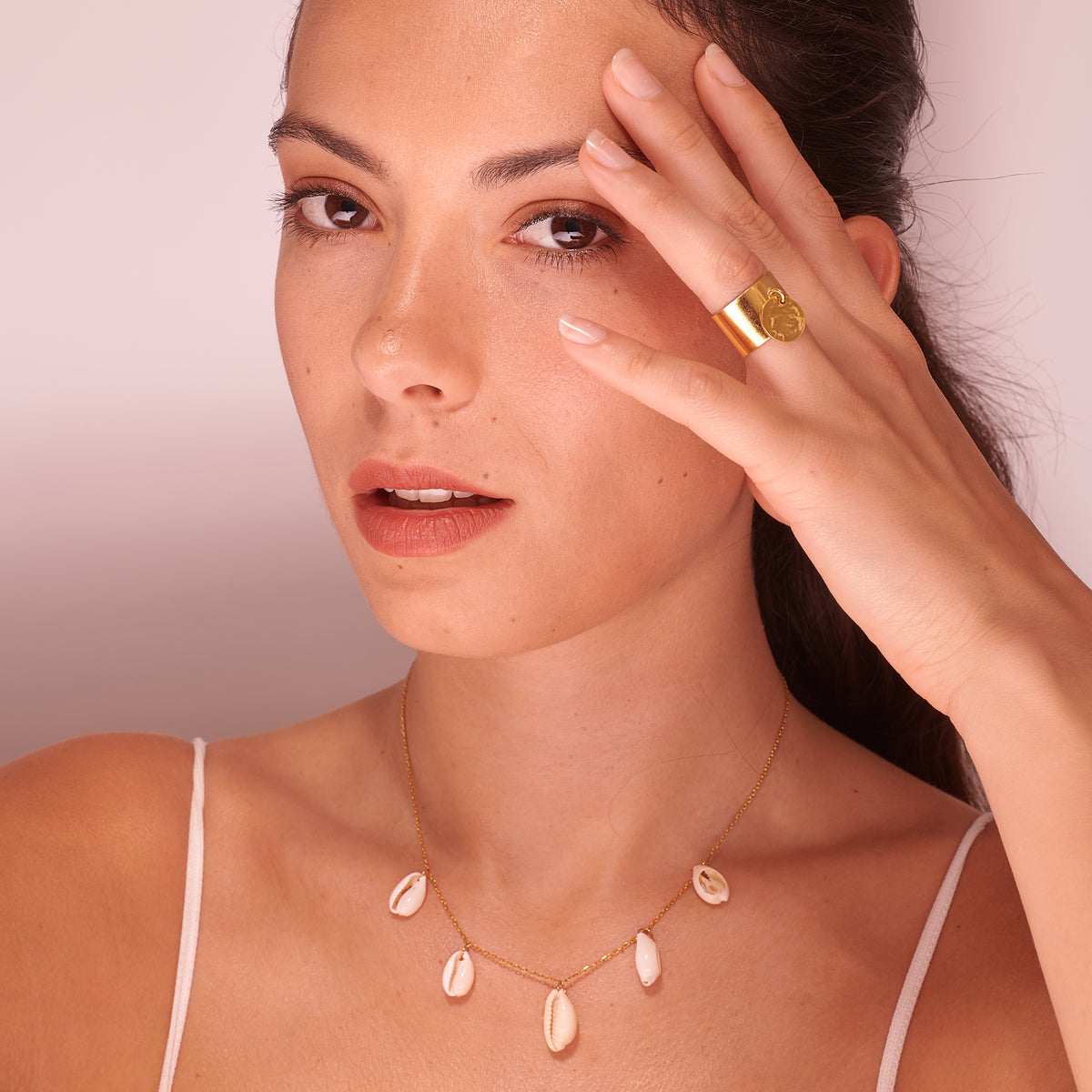 Collier Cauri 5 Coquillages plaqué Or