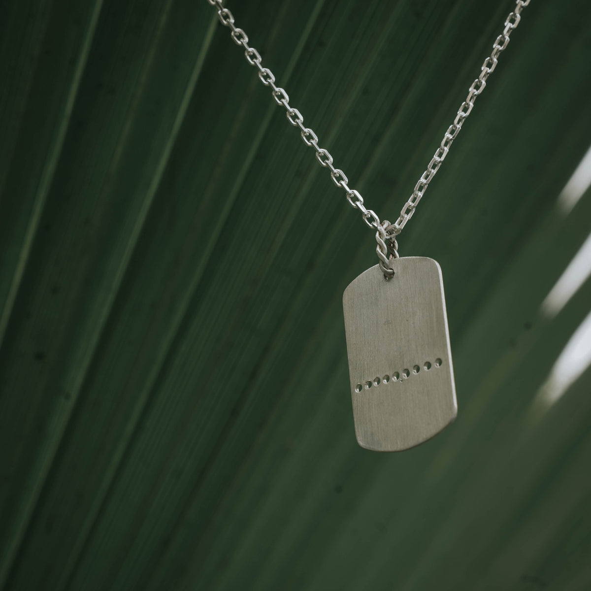 Collier plaque en argent - LES FÉLINES PARIS