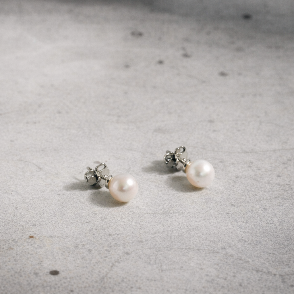 Boucle d'oreille Perle blanche argent