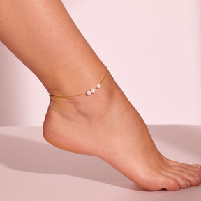Bracelet de cheville "triple perle blanche" plaqué or