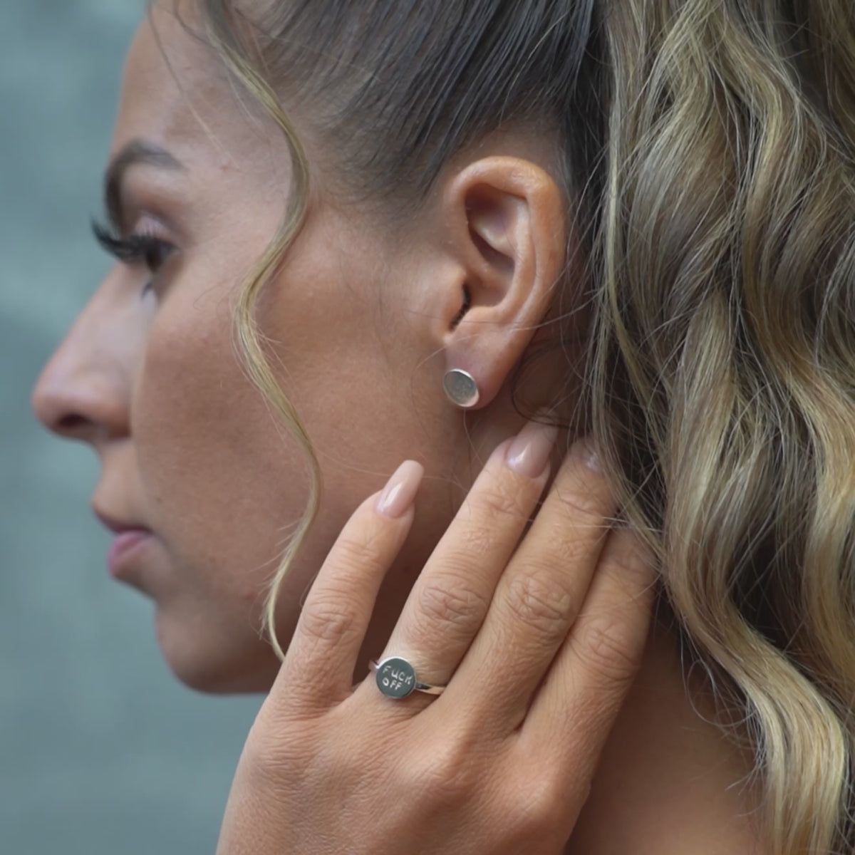 Boucle d'oreille F*ck Off argent