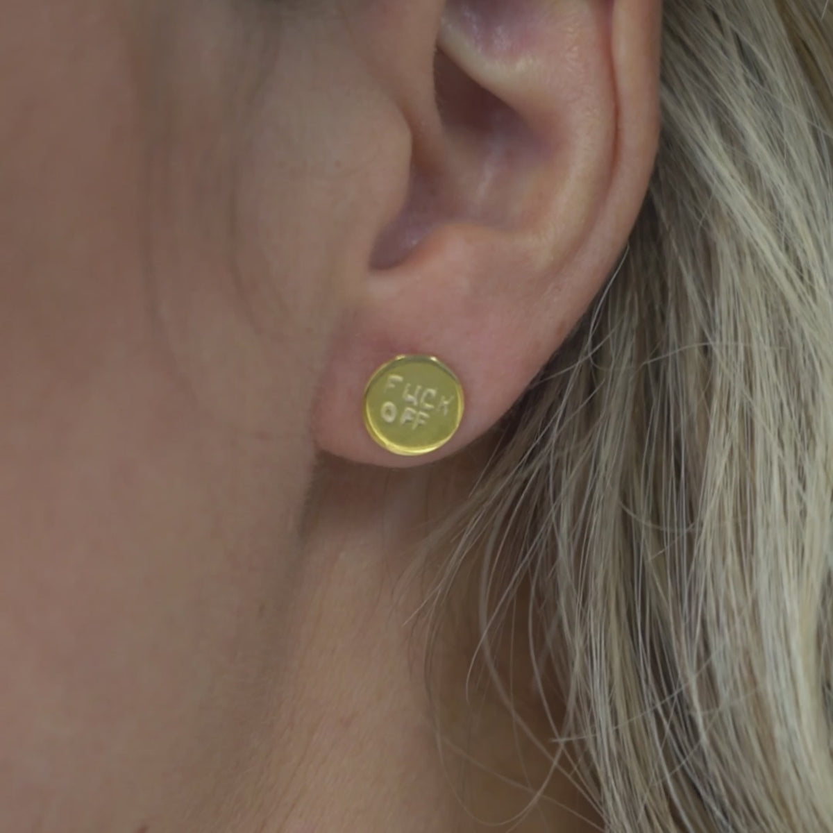 Boucle d'oreille F*ck Off plaque or
