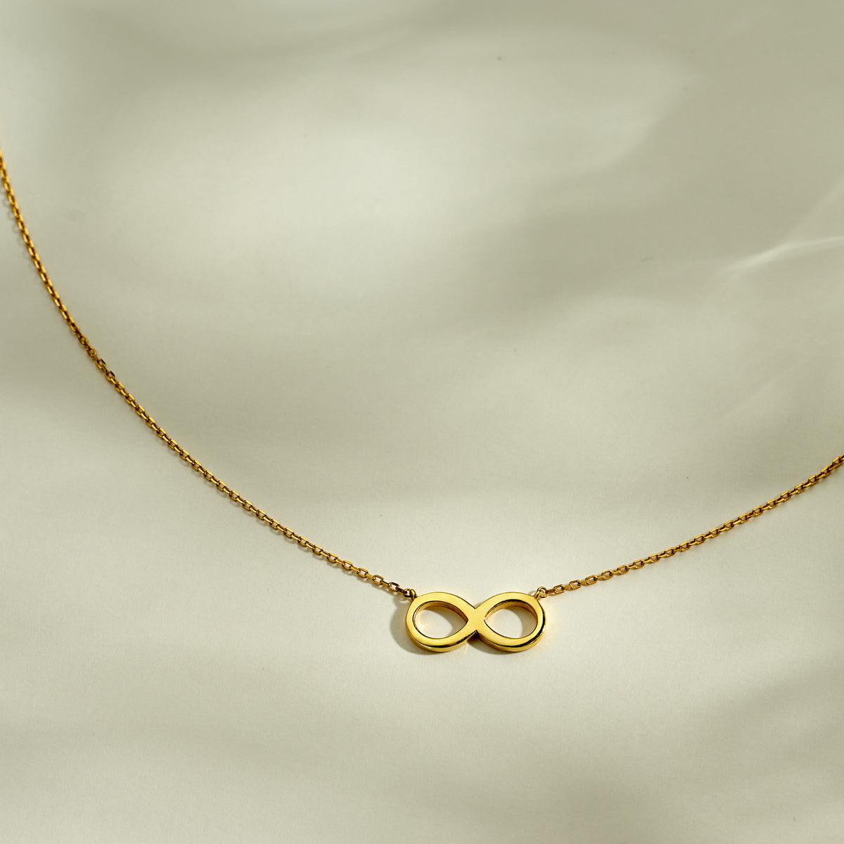 Collier Infini plaqué or