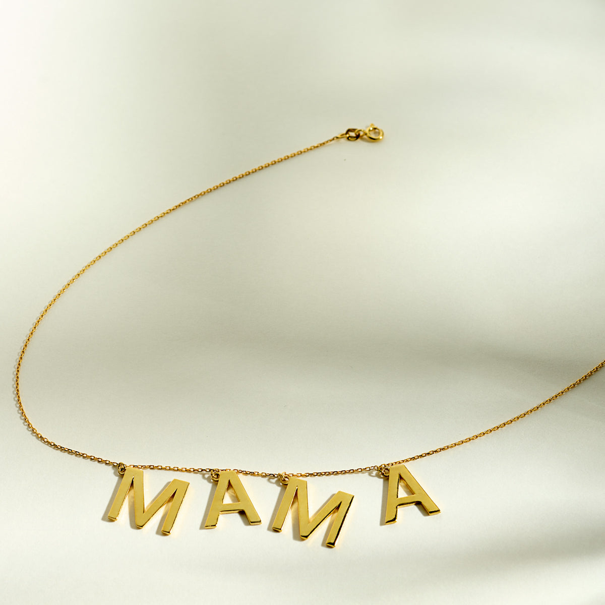 Collier Mama plaqué or